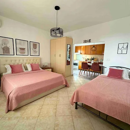 Dreamades House 3* Dhërmi