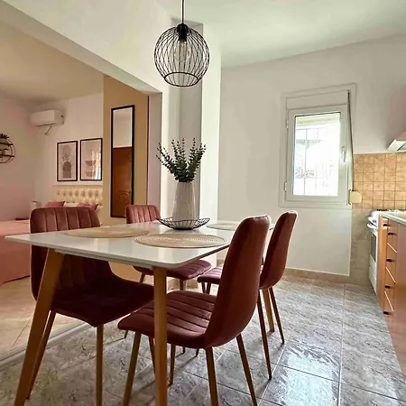 Πανσιόν Dreamades House Dhërmi