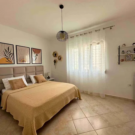 Dreamades House