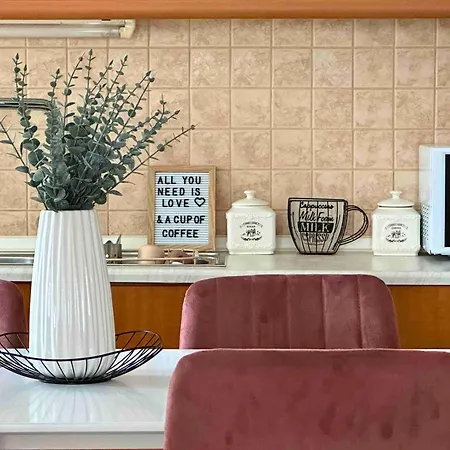 Πανσιόν Dreamades House *