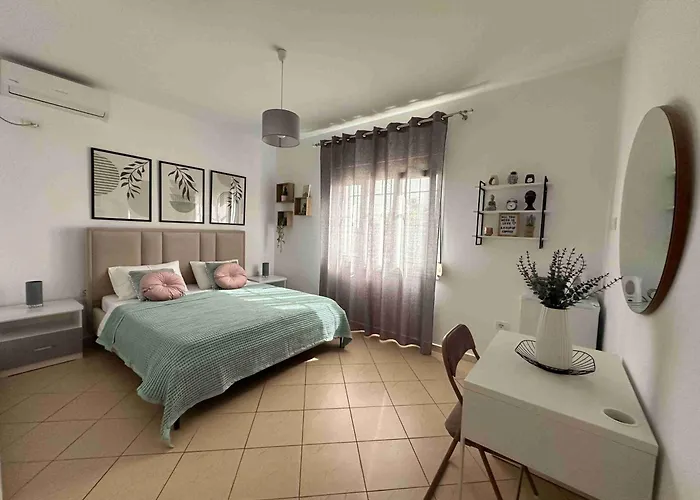Dreamades House